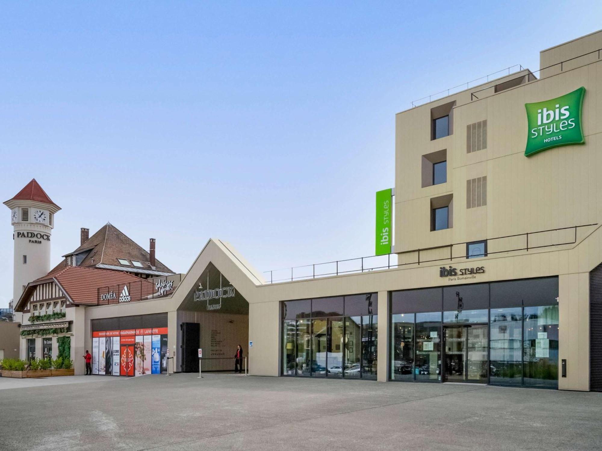 Ibis Styles Paris Романвил Екстериор снимка
